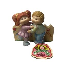 Vintage Cabbage Patch Kids Figurine “Hugs and Kisses”